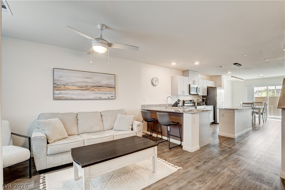 2945 White Selzter Ct Court Las Vegas NV 89122