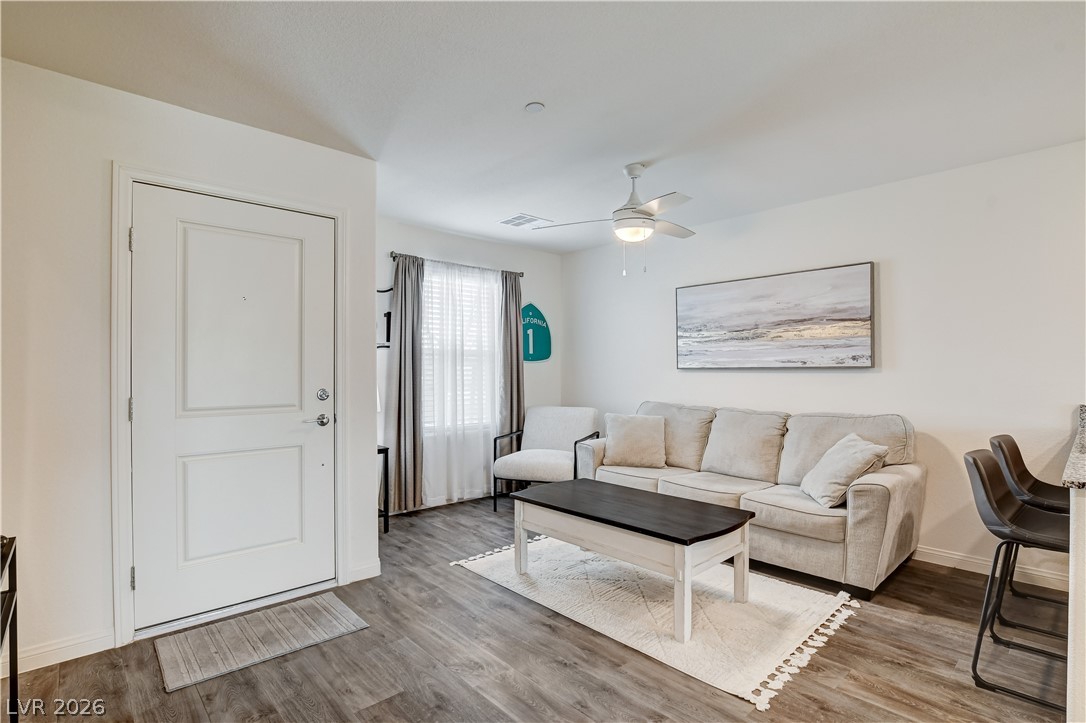 2945 White Selzter Ct Court Las Vegas NV 89122