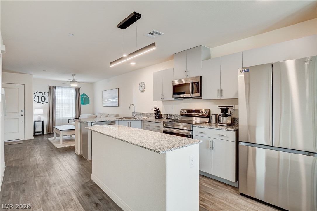 2945 White Selzter Ct Court Las Vegas NV 89122