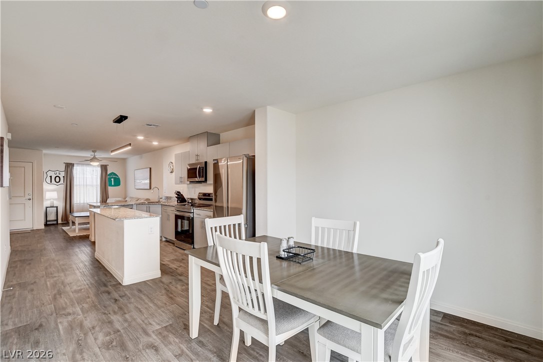2945 White Selzter Ct Court Las Vegas NV 89122