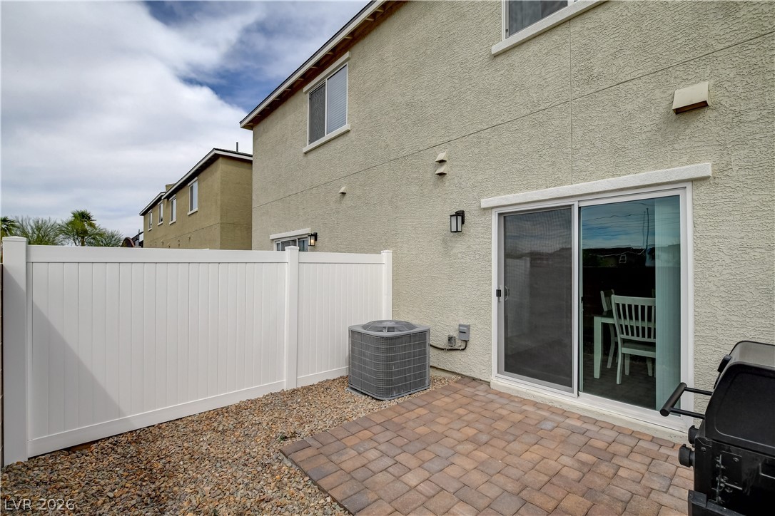 2945 White Selzter Ct Court Las Vegas NV 89122