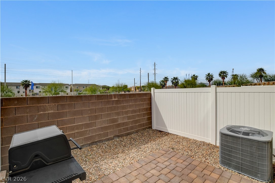 2945 White Selzter Ct Court Las Vegas NV 89122