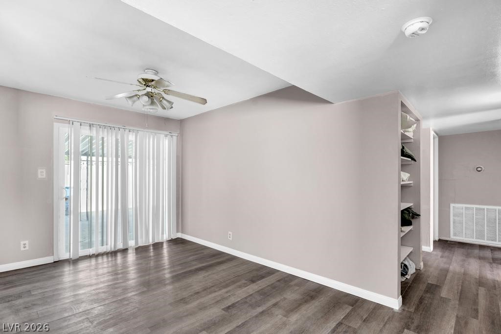 5908 Gipsy Avenue Las Vegas NV 89107
