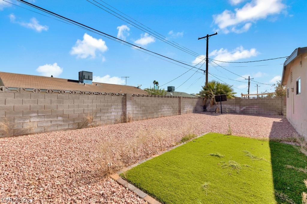 5908 Gipsy Avenue Las Vegas NV 89107