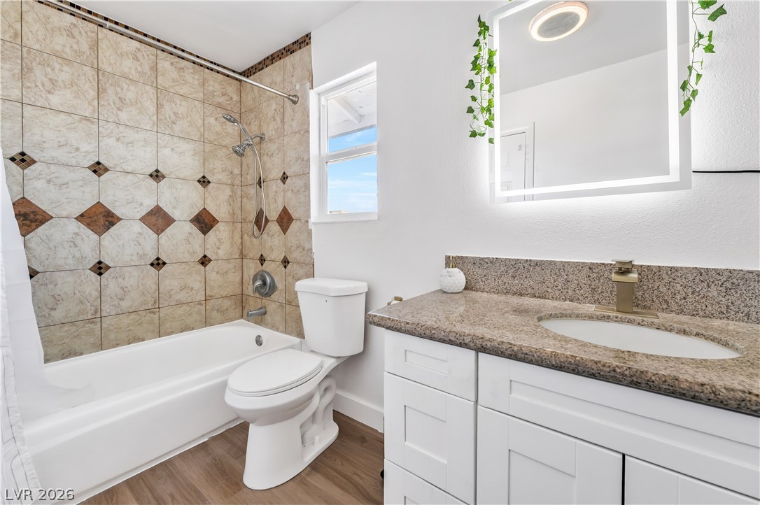 5242 Jane Way Las Vegas NV 89119