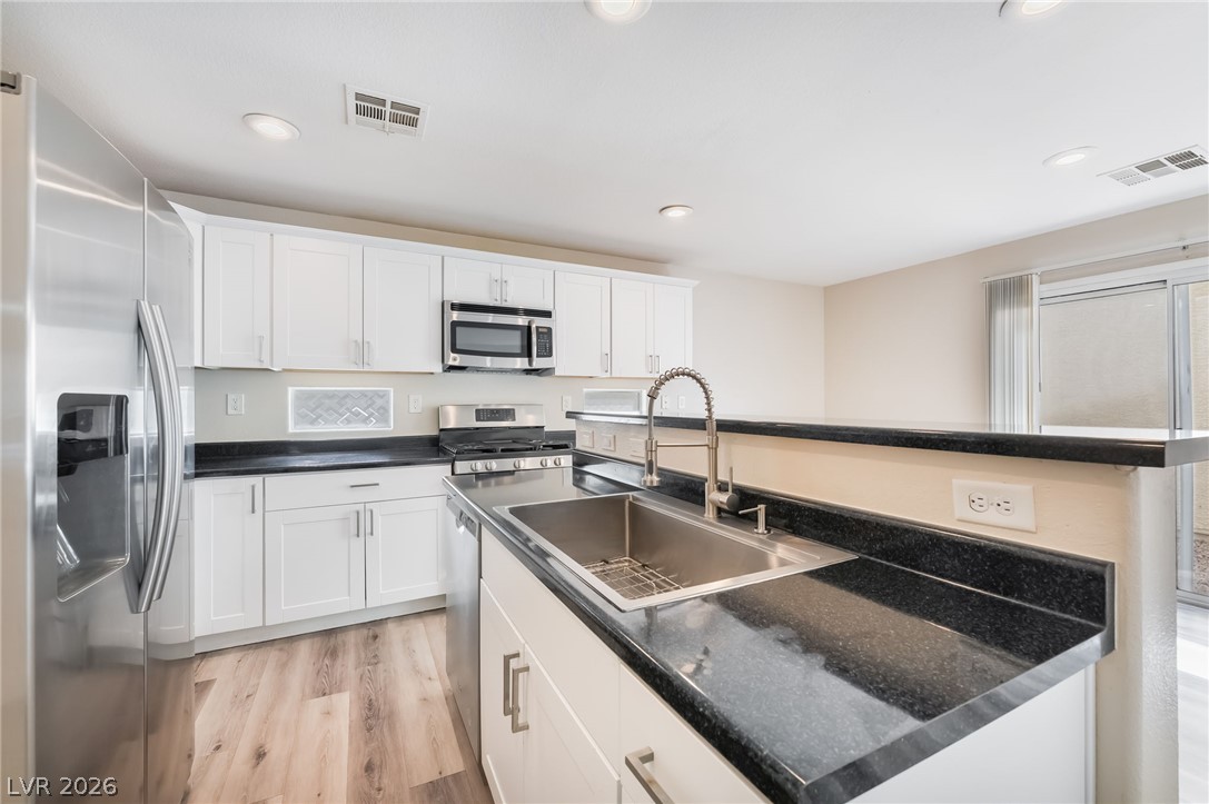 5965 Blackberry Field Avenue Las Vegas NV 89142