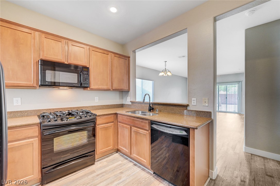 2721 Cheer Pheasant Avenue North Las Vegas NV 89084