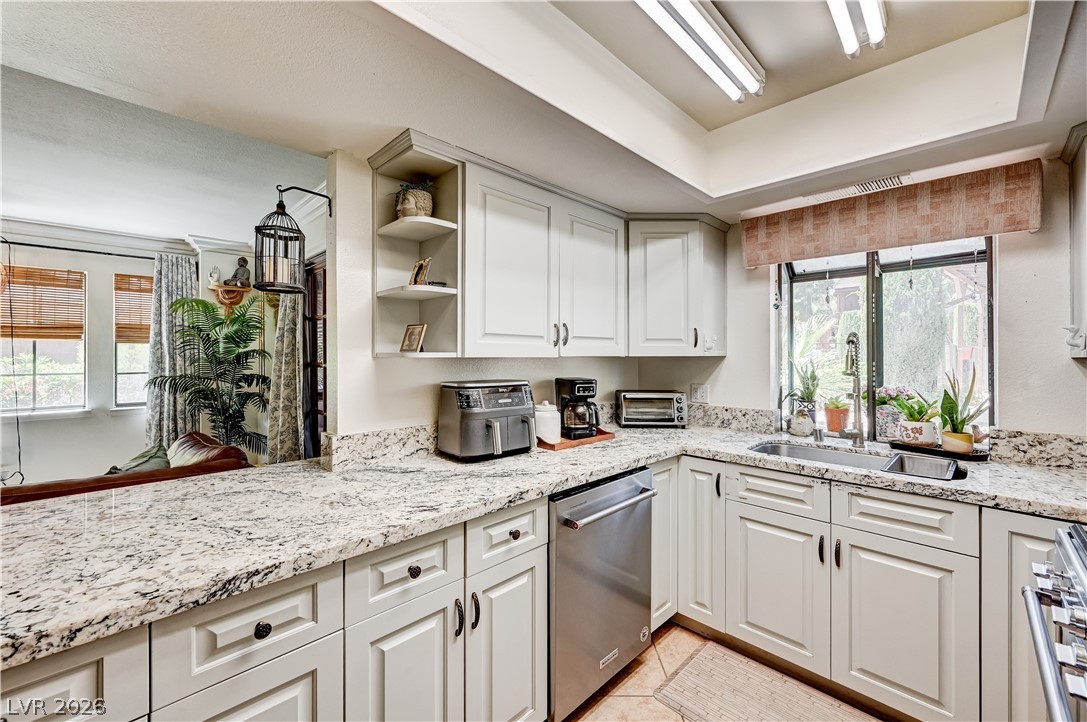 5889 Laredo Street Las Vegas NV 89146