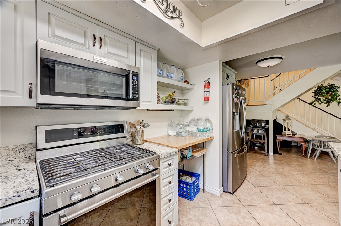 5889 Laredo Street Las Vegas NV 89146