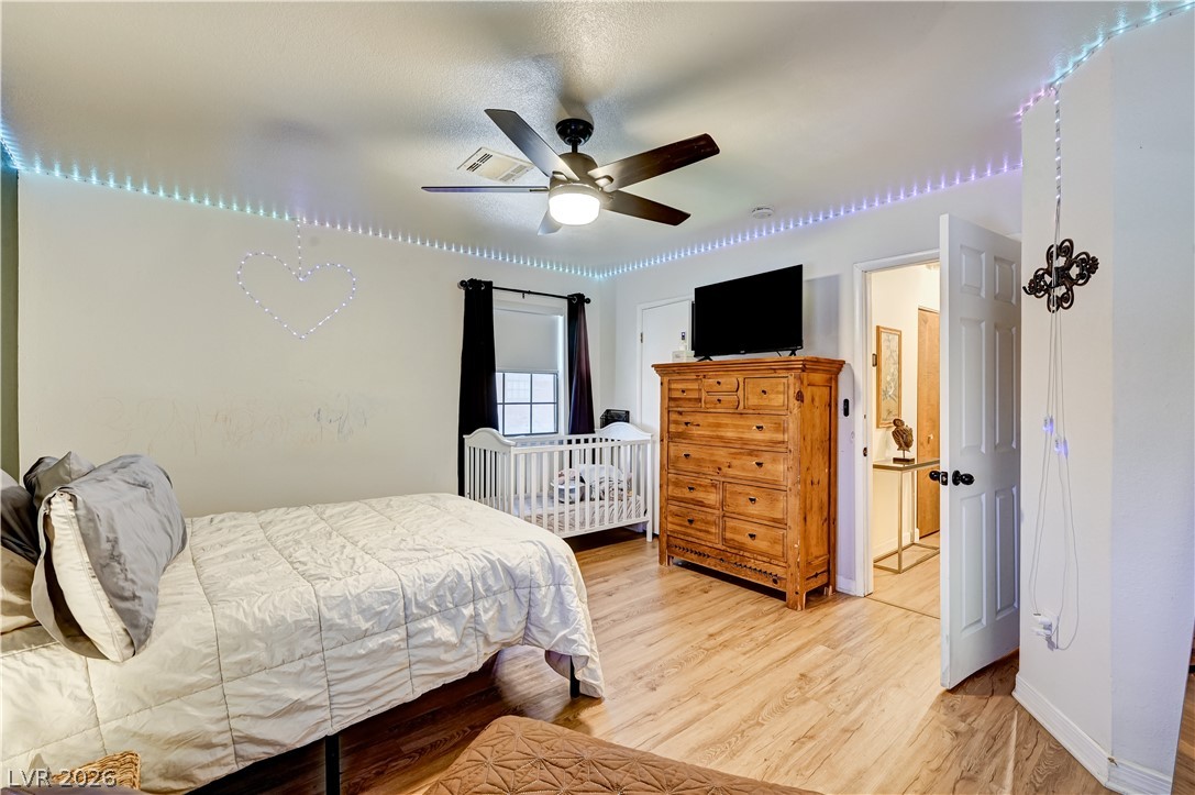 5889 Laredo Street Las Vegas NV 89146
