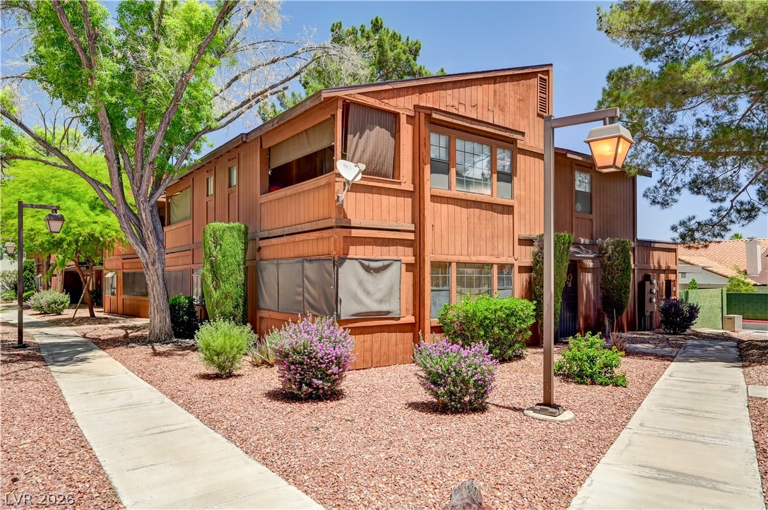5889 Laredo Street Las Vegas NV 89146