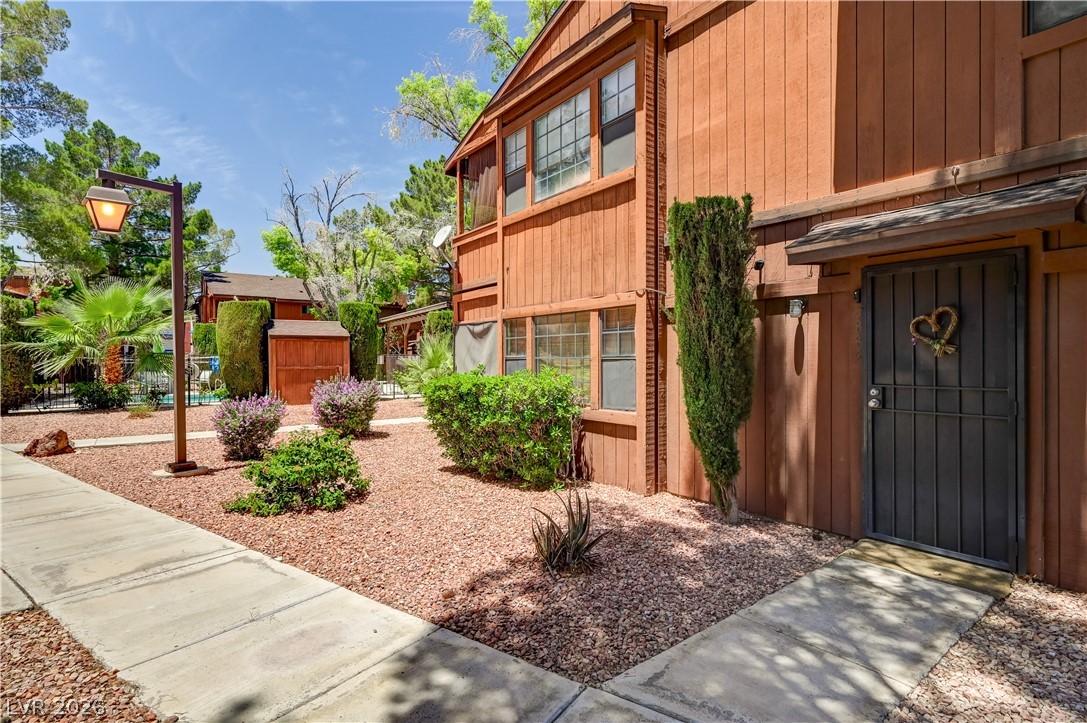 5889 Laredo Street Las Vegas NV 89146