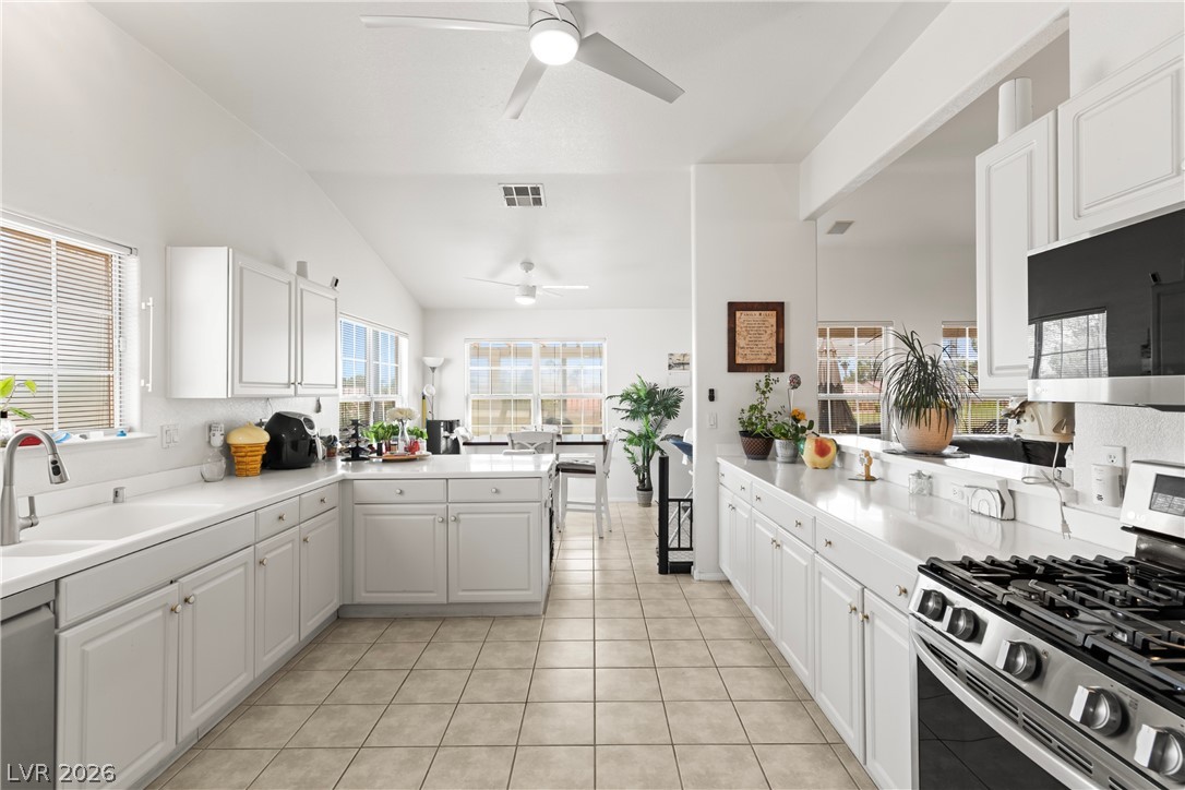 5113 Elm Grove Drive Las Vegas NV 89130