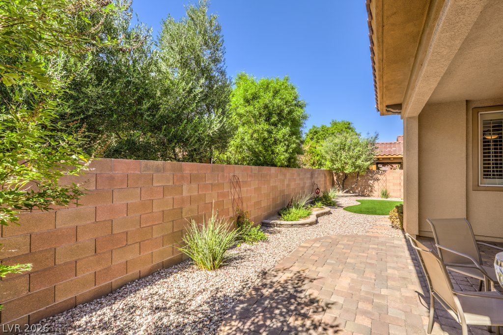 965 Via Columbo Street Henderson NV 89011