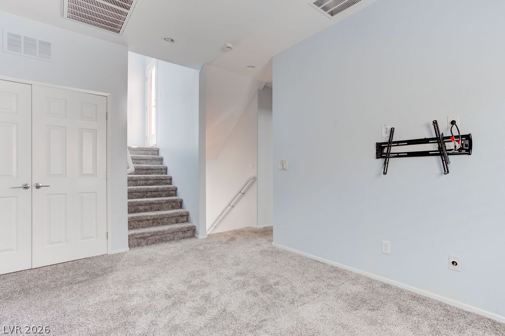 6442 Harline Heights Street Las Vegas NV 89113