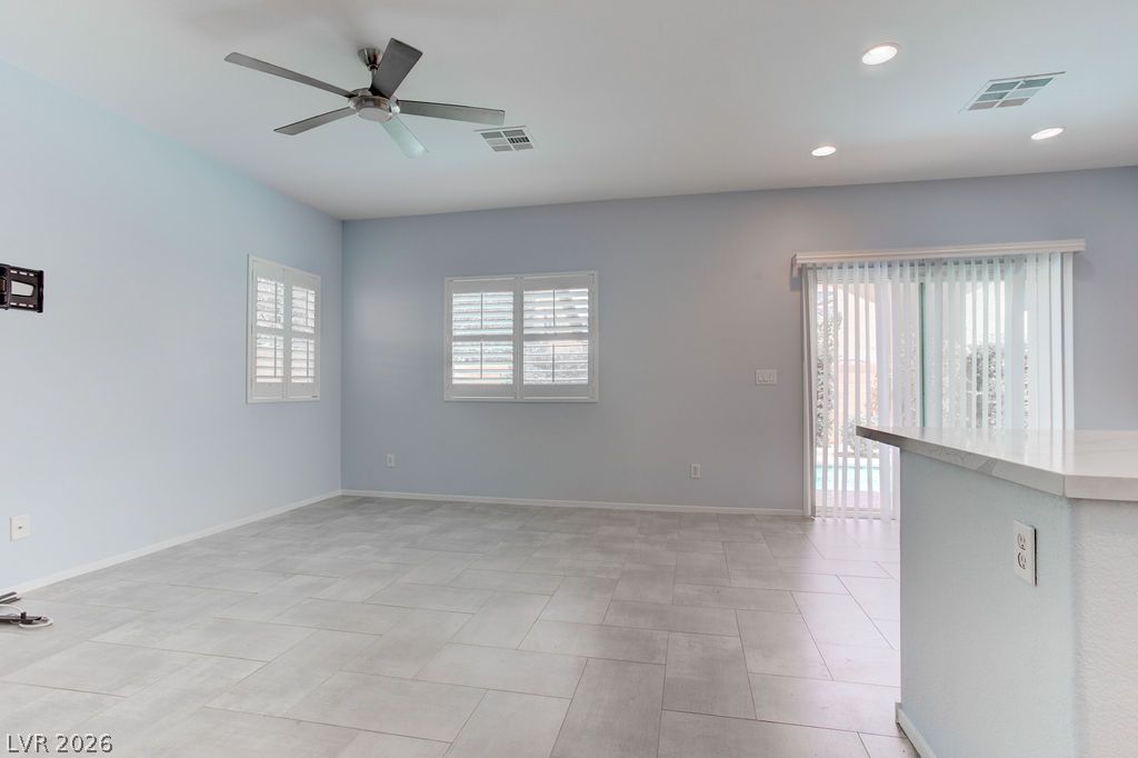 6442 Harline Heights Street Las Vegas NV 89113