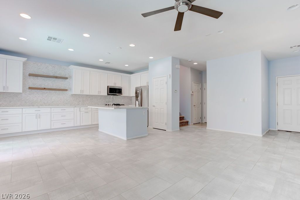 6442 Harline Heights Street Las Vegas NV 89113