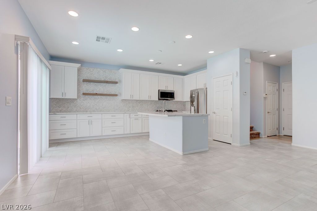 6442 Harline Heights Street Las Vegas NV 89113
