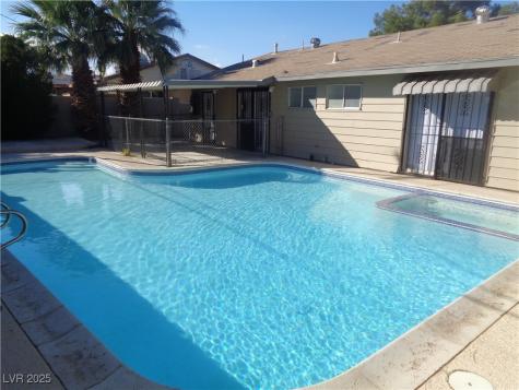 4013 El Camino Avenue Las Vegas NV 89102