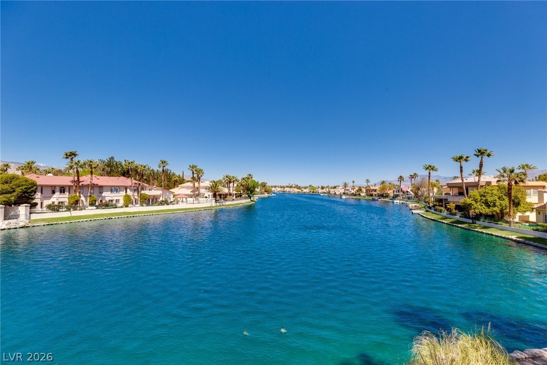 8001 Ryans Reef Lane Las Vegas NV 89128