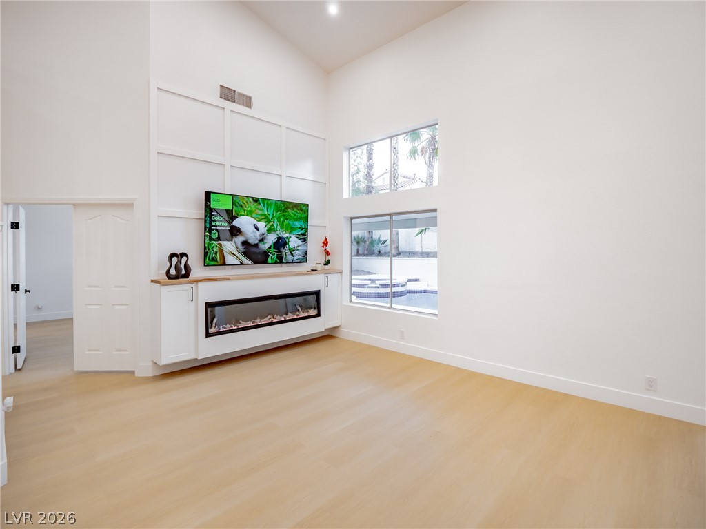 2729 Beachside Court Las Vegas NV 89117