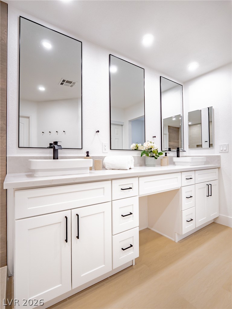 2729 Beachside Court Las Vegas NV 89117