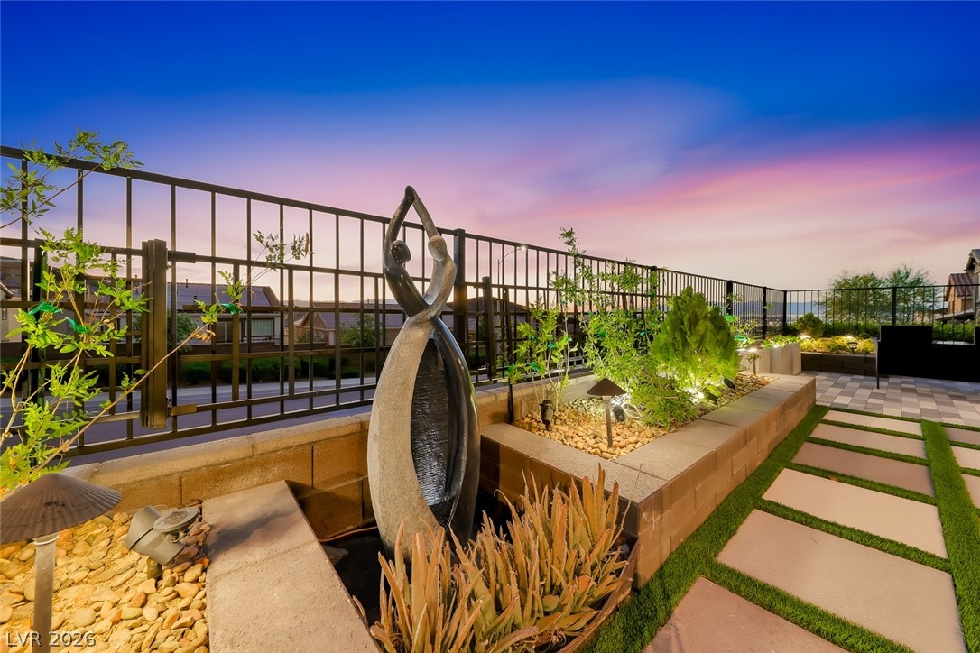 333 Crimson Edge Street Henderson NV 89012
