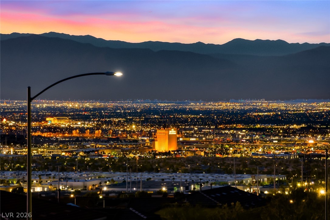 333 Crimson Edge Street Henderson NV 89012