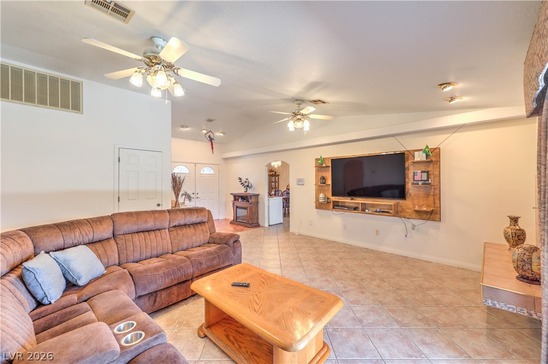 4465 East Cleveland Avenue Las Vegas NV 89104