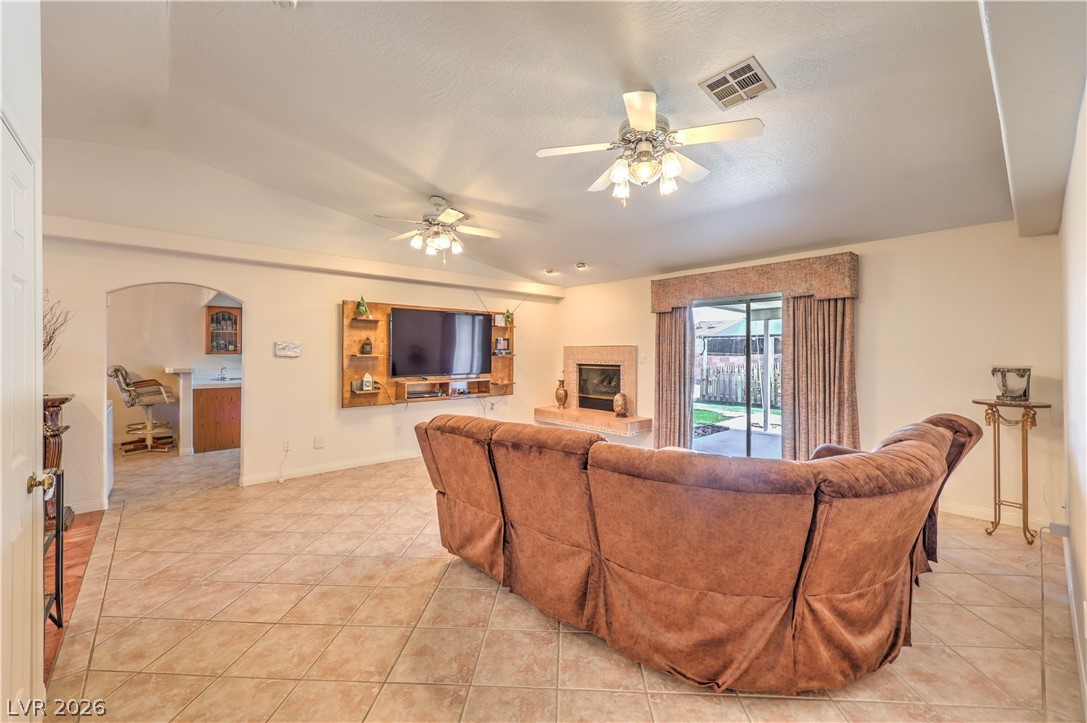 4465 East Cleveland Avenue Las Vegas NV 89104
