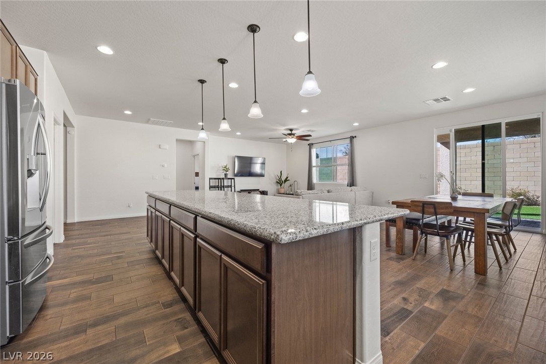 6721 Sycamore Pines Street Las Vegas NV 89149