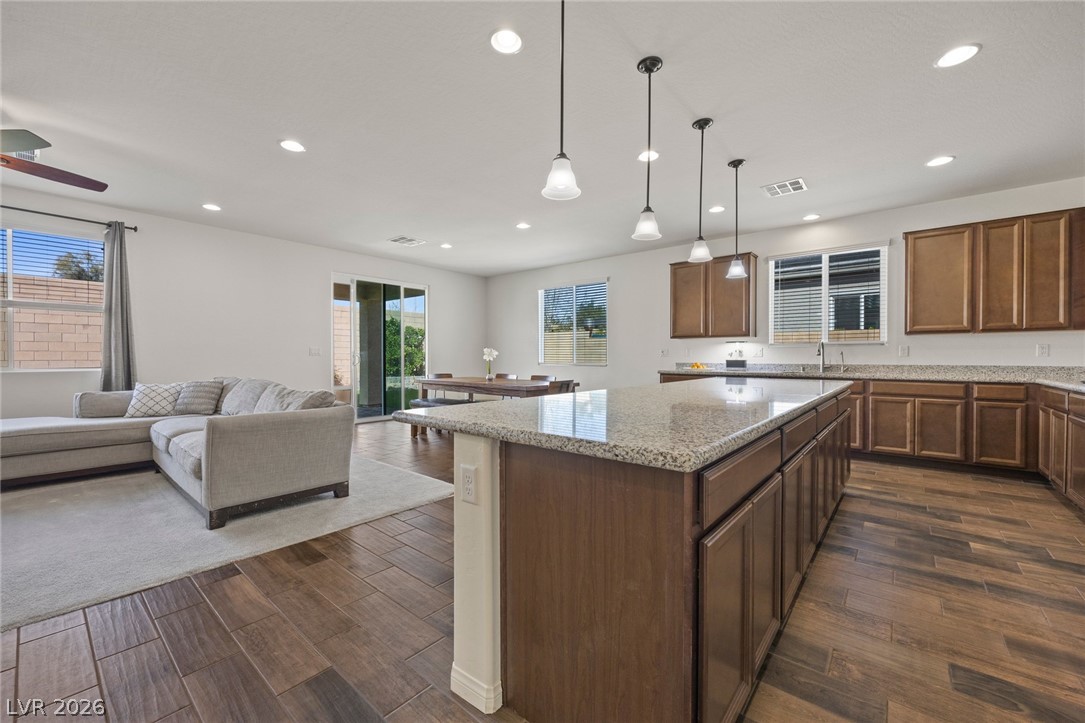 6721 Sycamore Pines Street Las Vegas NV 89149