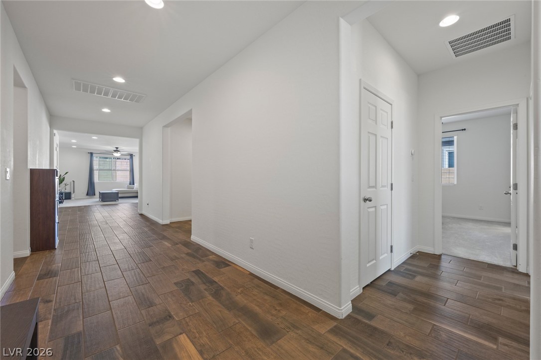 6721 Sycamore Pines Street Las Vegas NV 89149