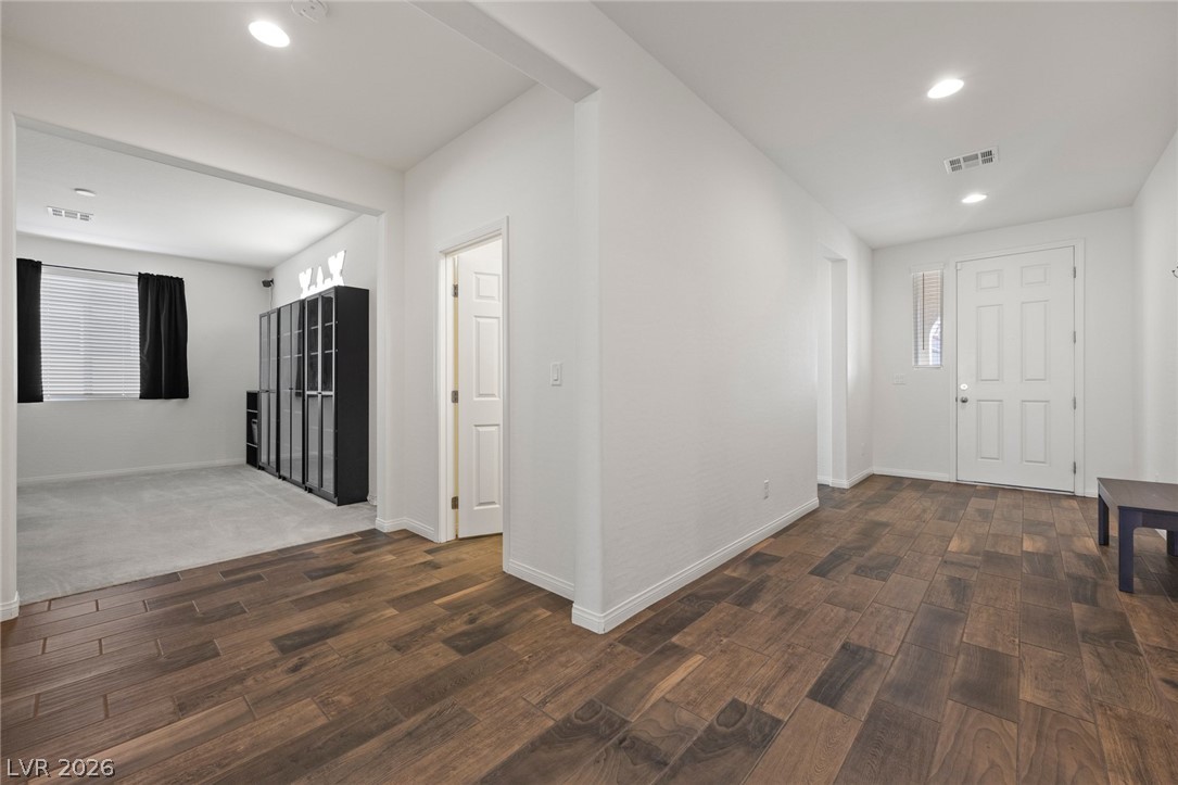 6721 Sycamore Pines Street Las Vegas NV 89149