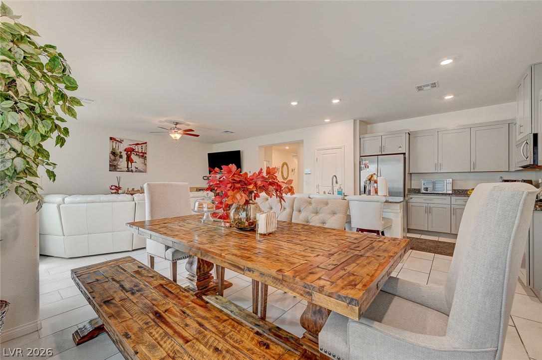 7711 Duran Harbor Lane North Las Vegas NV 89084