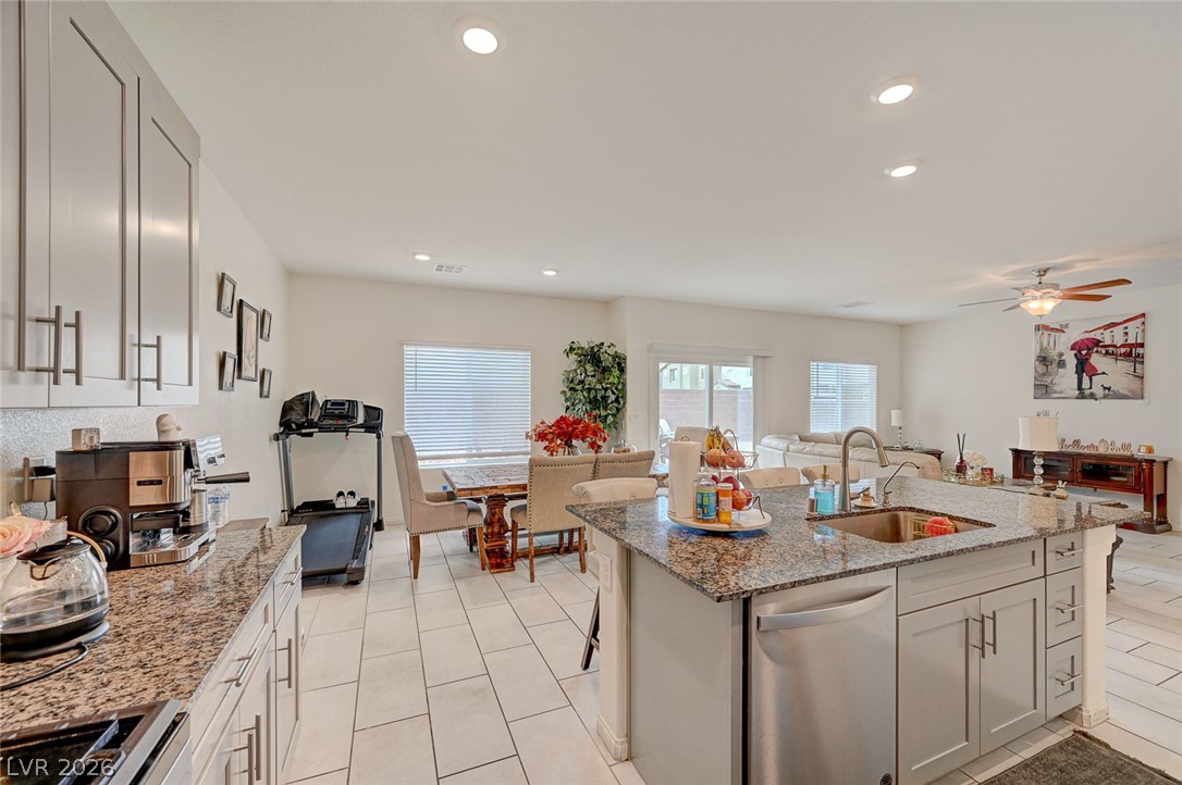 7711 Duran Harbor Lane North Las Vegas NV 89084