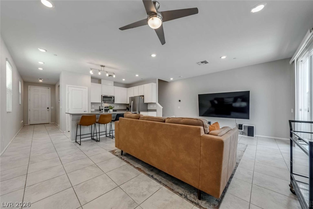 5312 Silver Branch Las Vegas NV 89918