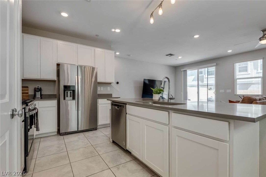 5312 Silver Branch Las Vegas NV 89918