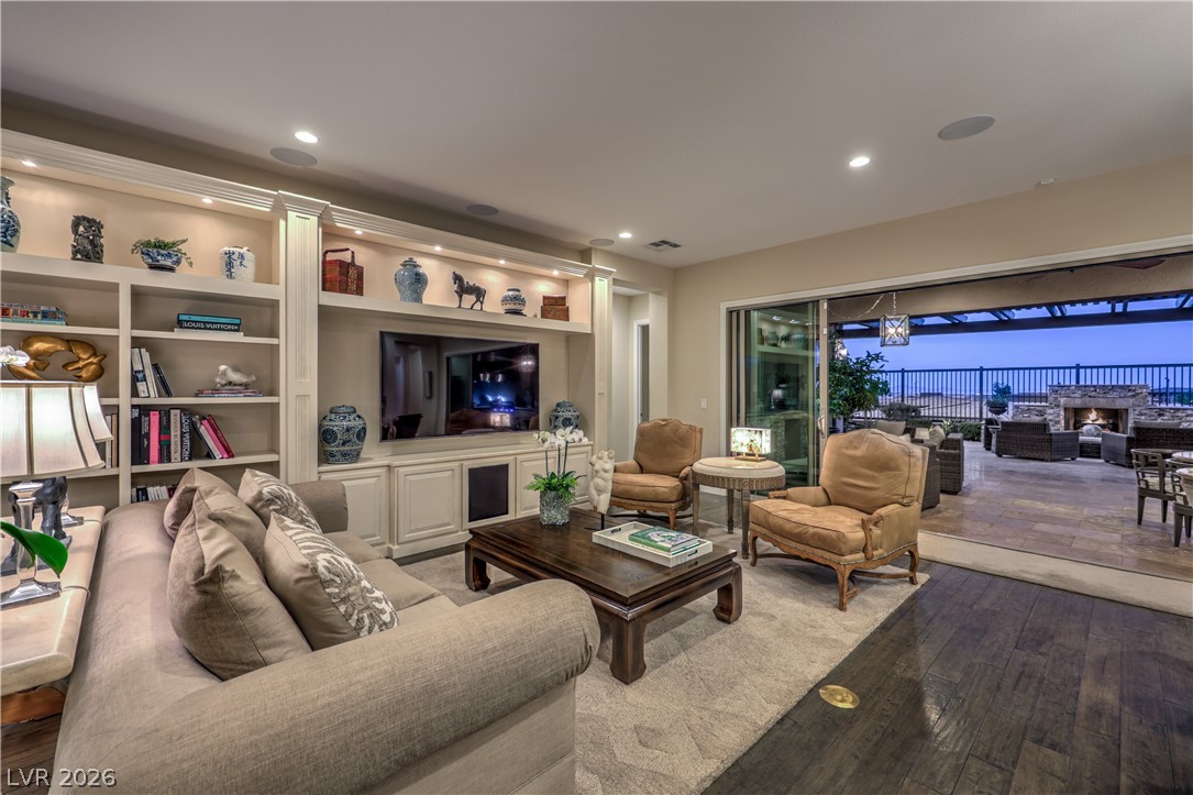 6842 Regency Crest Drive Las Vegas NV 89148