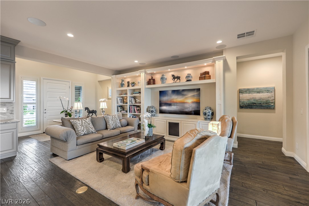 6842 Regency Crest Drive Las Vegas NV 89148