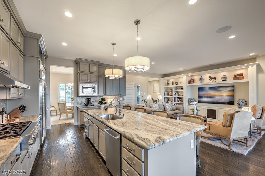 6842 Regency Crest Drive Las Vegas NV 89148