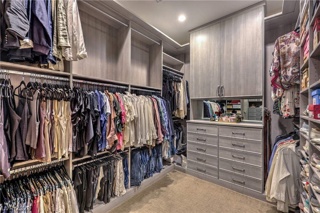 6842 Regency Crest Drive Las Vegas NV 89148