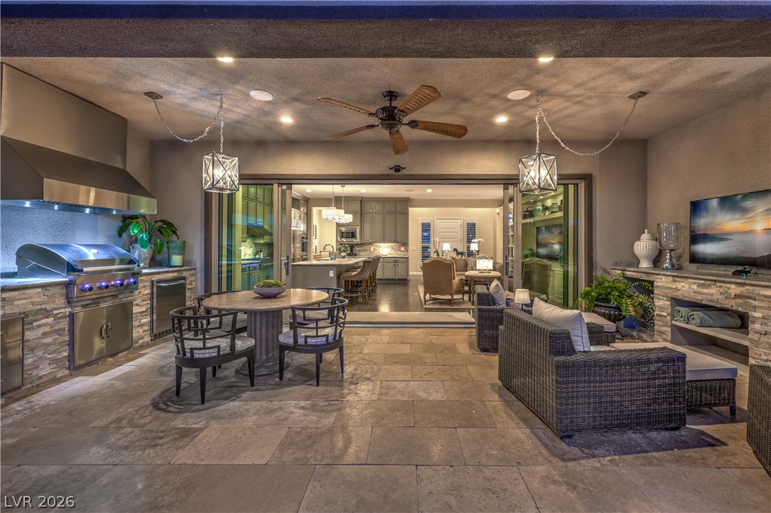 6842 Regency Crest Drive Las Vegas NV 89148