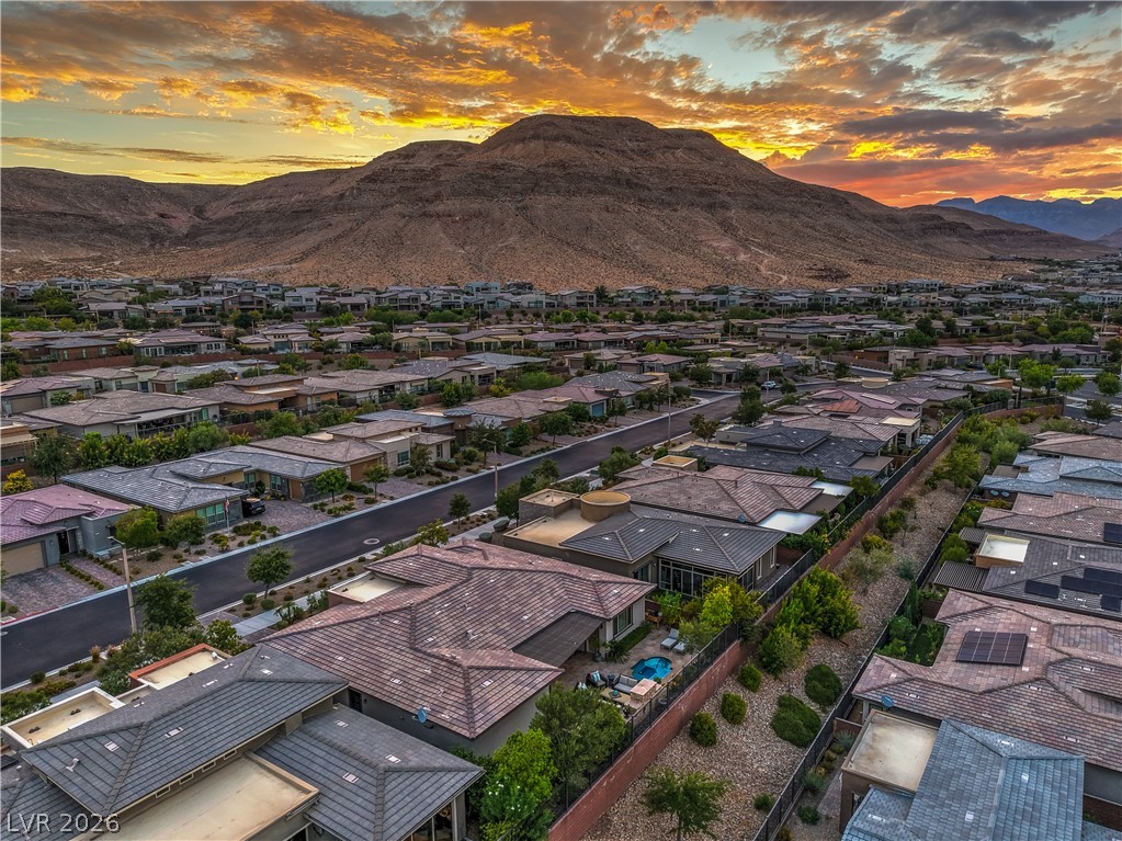 6842 Regency Crest Drive Las Vegas NV 89148