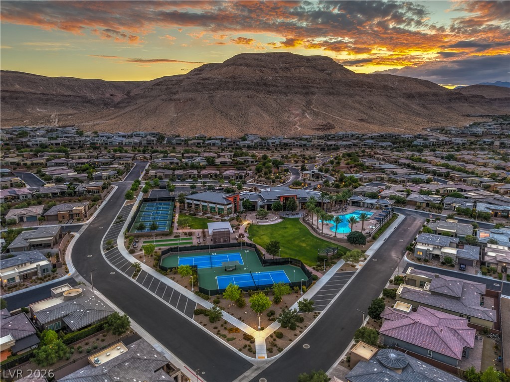 6842 Regency Crest Drive Las Vegas NV 89148