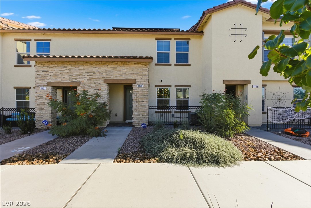 1125 Meadow Sparrow Place Henderson NV 89011