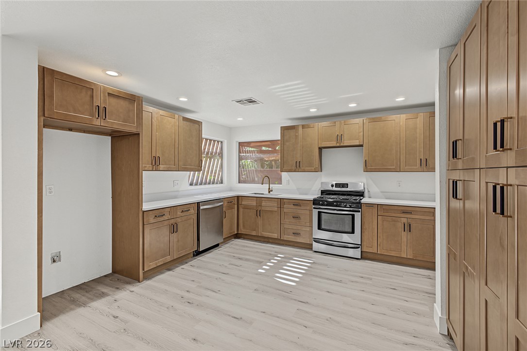 7721 Beach Falls Court Las Vegas NV 89149
