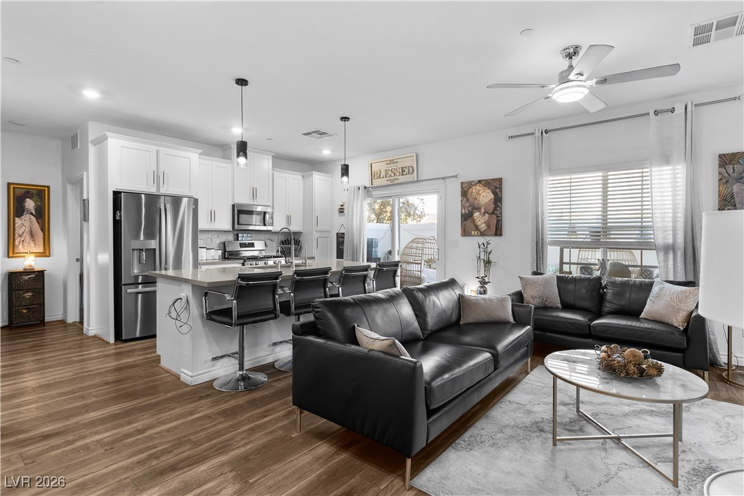 206 Callen Falls Avenue 1514 Henderson NV 89011