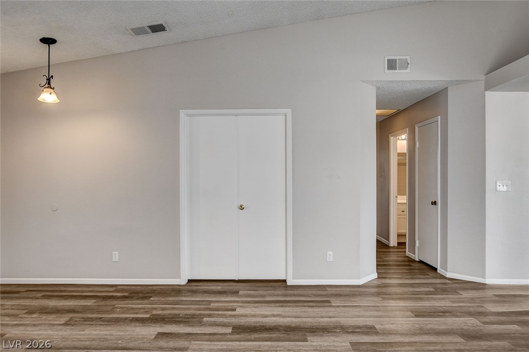 6209 Warm River Road Las Vegas NV 89108