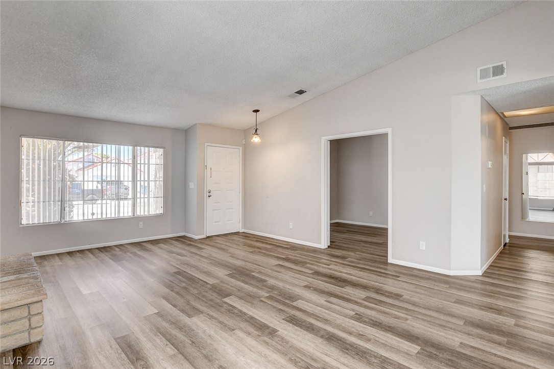 6209 Warm River Road Las Vegas NV 89108